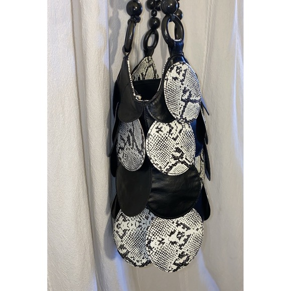 VTG Bueno Faux Snakeskin Black & White Shoulder Bag Layered Disc Bead Purse Glam - Picture 5 of 9
